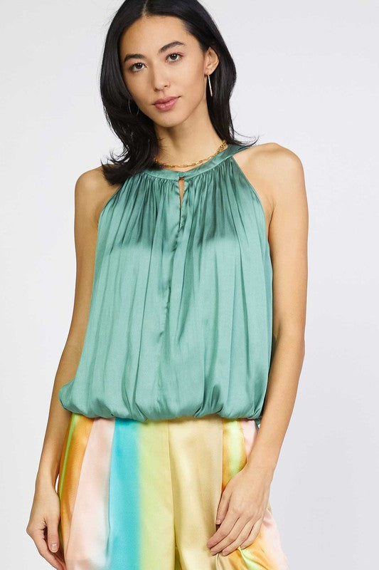 Sleeveless Tops/Tank Tops