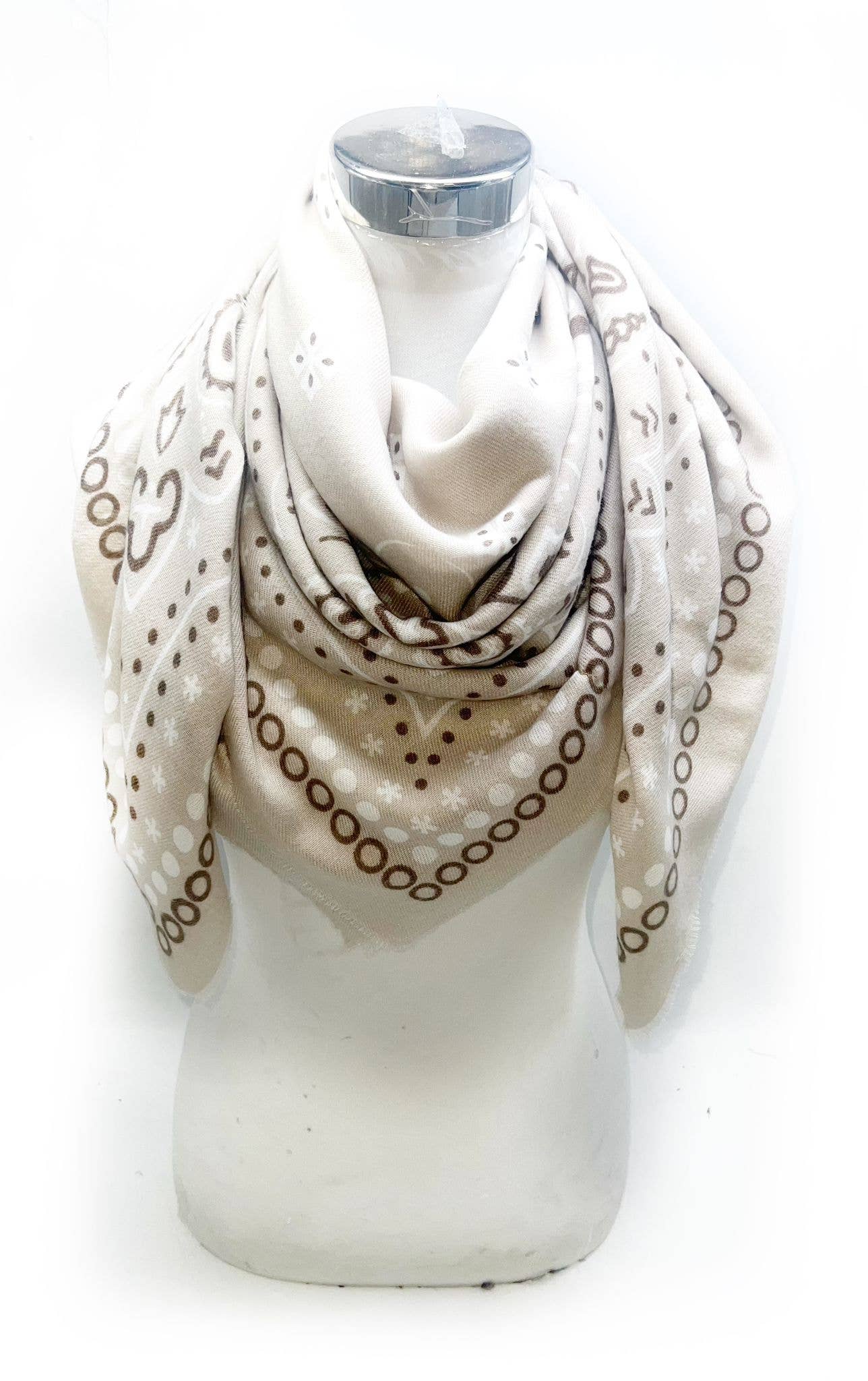 45735-k15 Large square scarf 110 x 110 cm bandana print