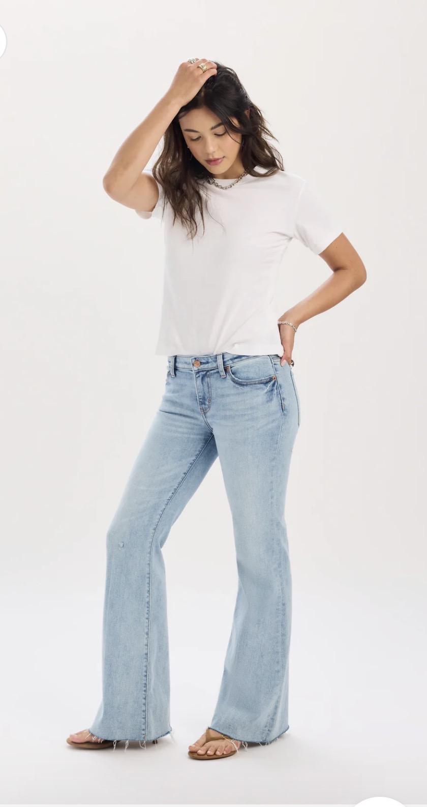 Low Rise Wide Leg Jean