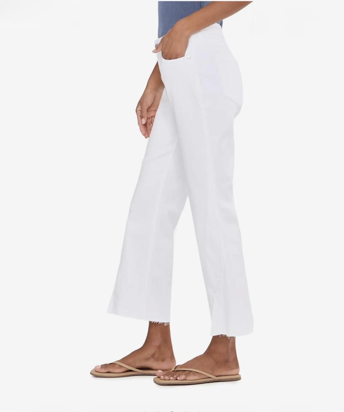 Crop Flare with Twisted Seam