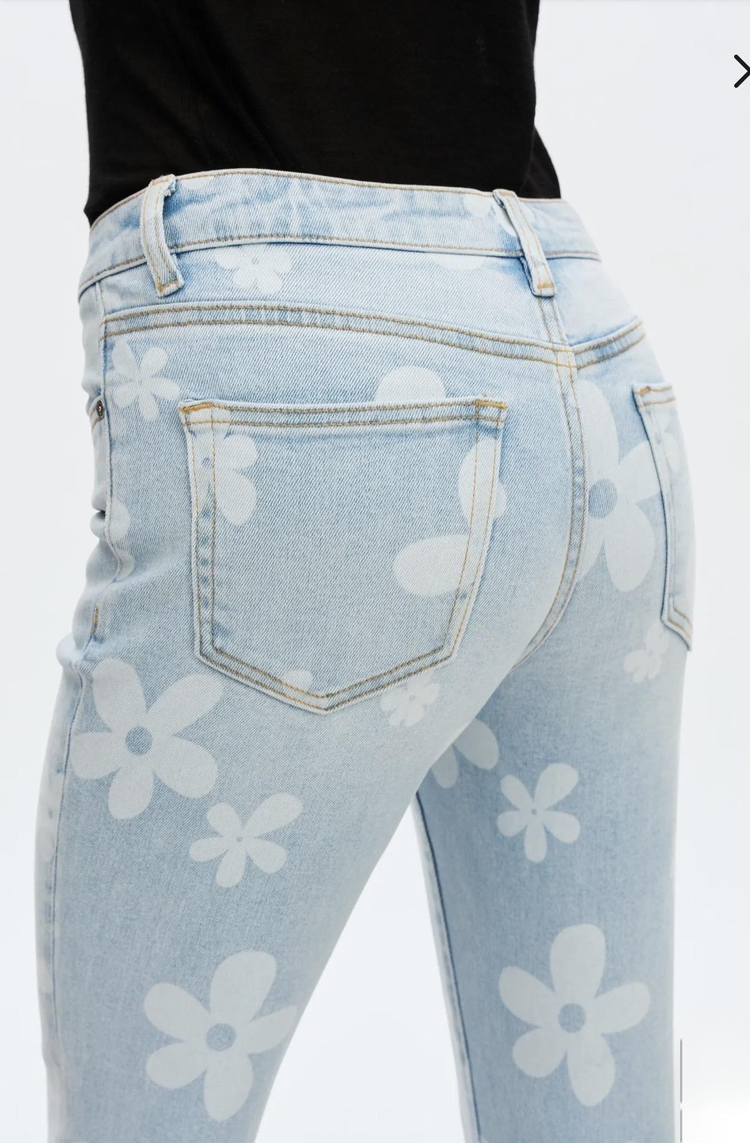 Daisy Straight Jean